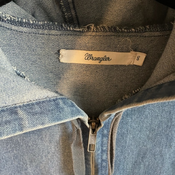 Vintage wrangler jean jacket. Size 8 - Picture 2 of 5
